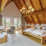 Schlegelhof 4*