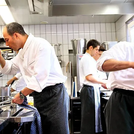 Schlegelhof Konukevi 4*