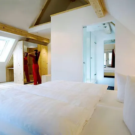 Schlegelhof 4*