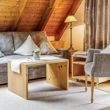 Schlegelhof Konukevi 4*